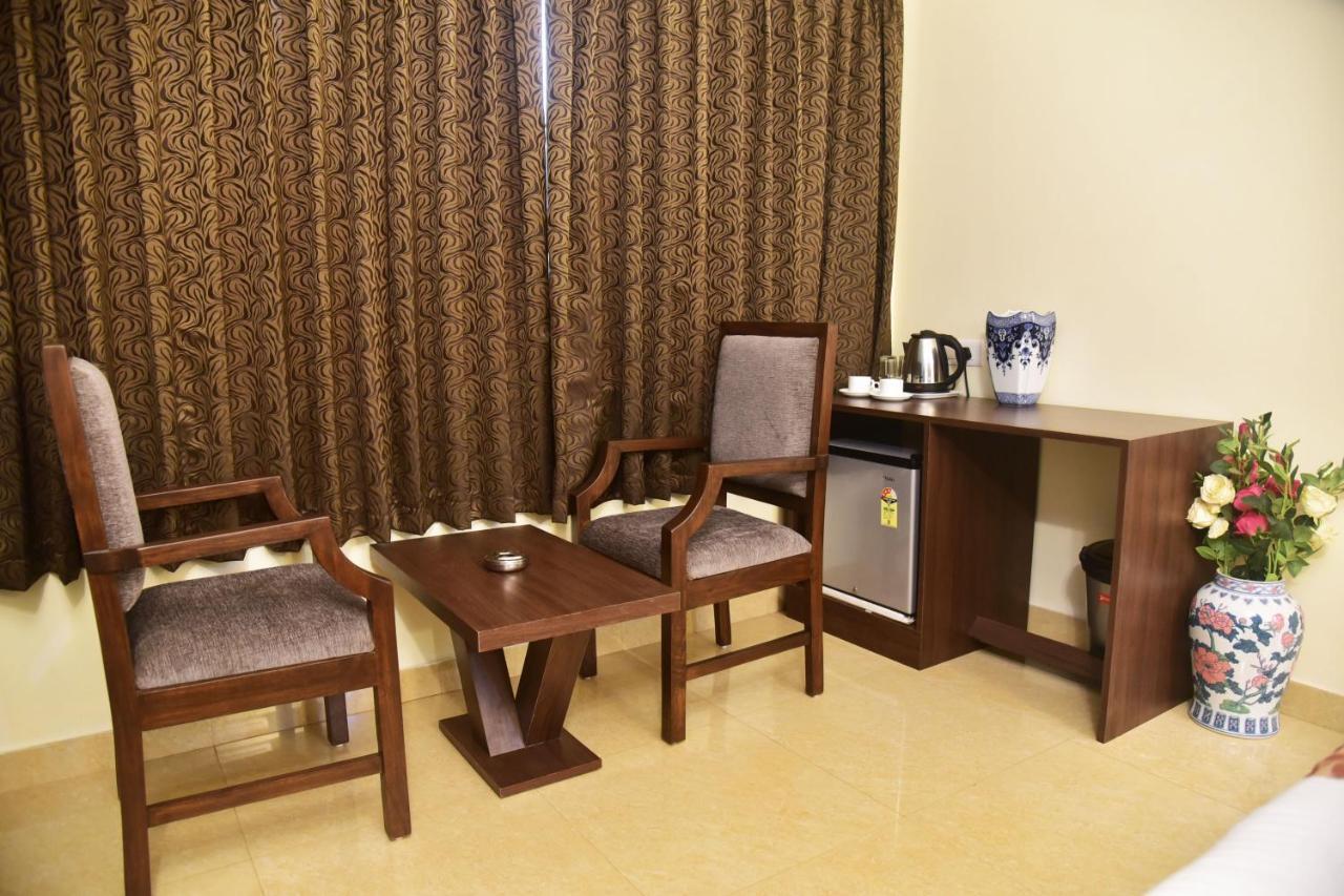 Candolim Grande Resort Buitenkant foto