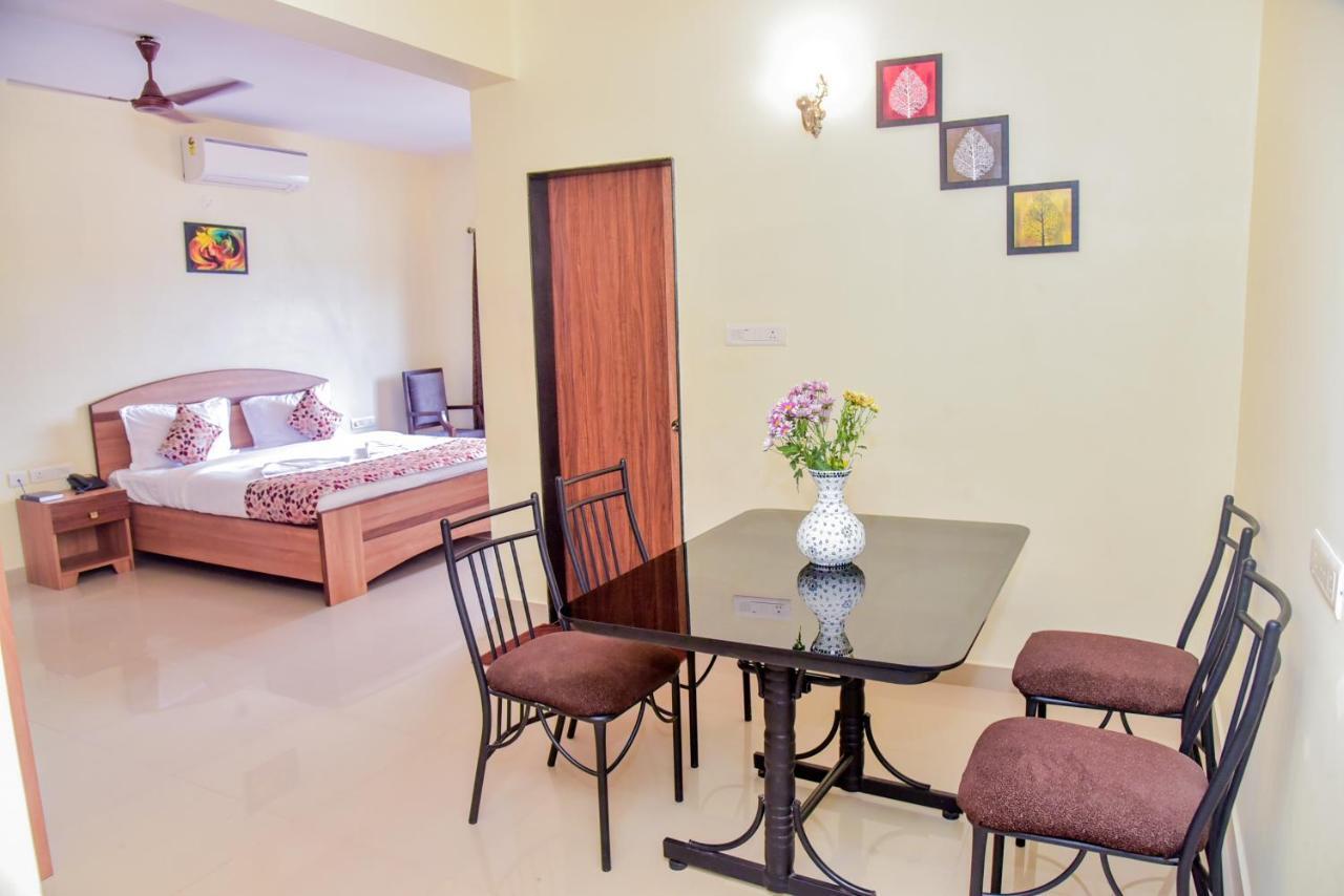 Candolim Grande Resort Buitenkant foto