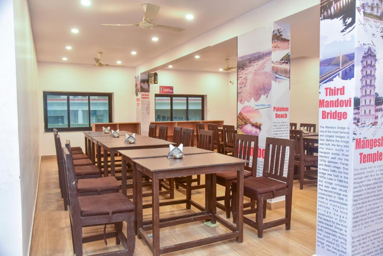 Candolim Grande Resort Buitenkant foto